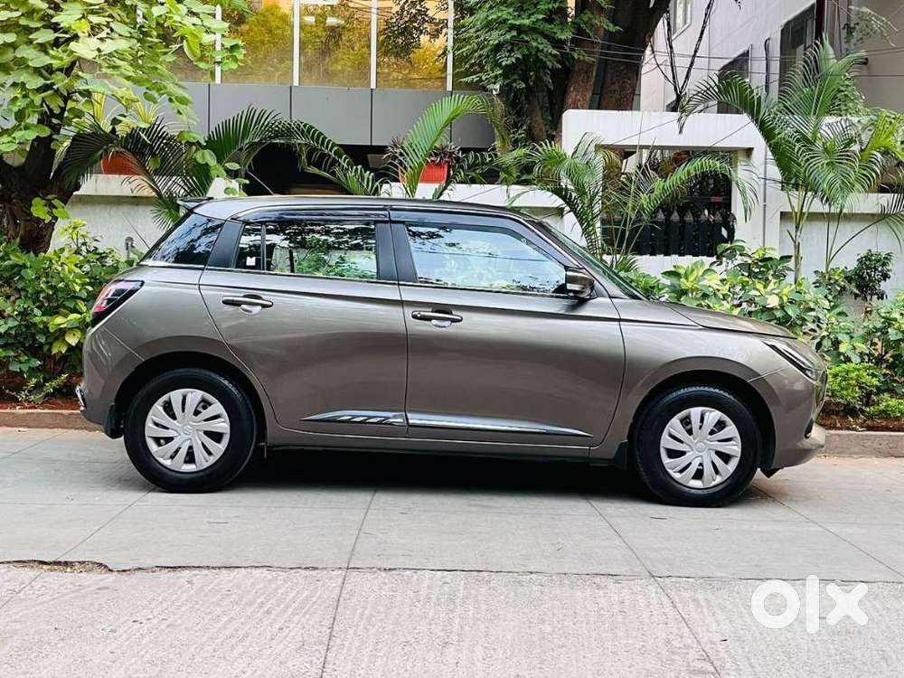 Maruti Suzuki Swift Vxi + Manual, 2026, Petrol
