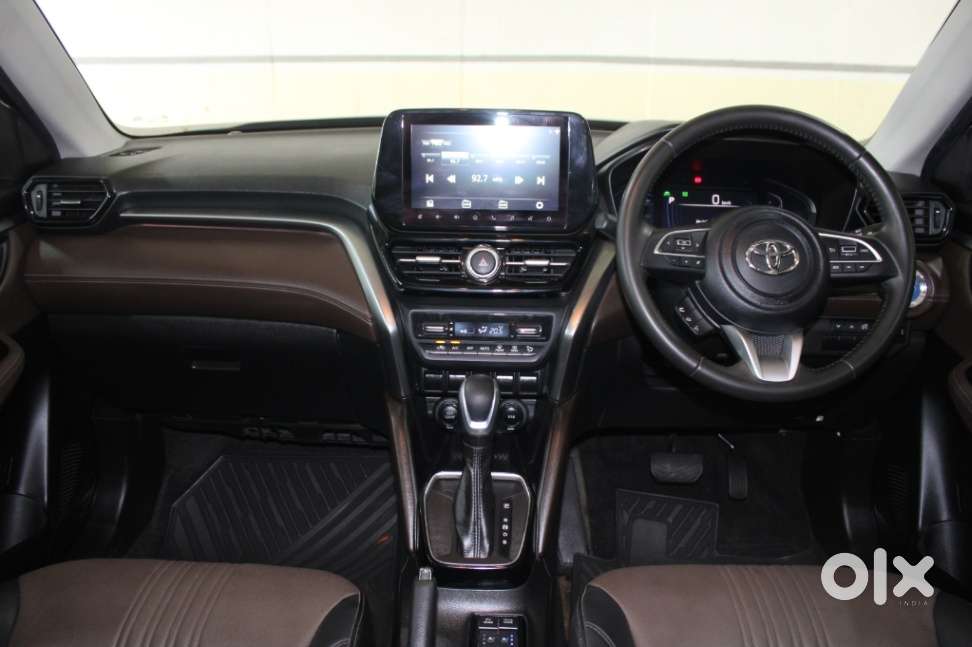 Toyota Urban Cruiser Hyryder 1.5 V Neo Drive At, 2025, Petrol