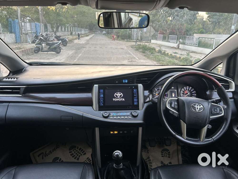 Toyota Innova Crysta 2.8 Zx At 7 Seater, 2018, Diesel