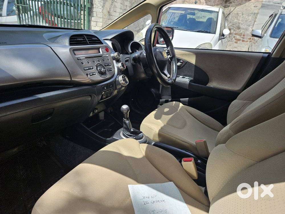 Honda Jazz V Mt Privilege, 2012, Petrol