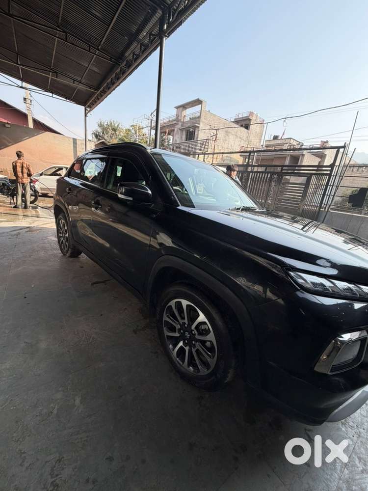 Maruti Suzuki Grand Vitara 2023 Petrol Well Maintained