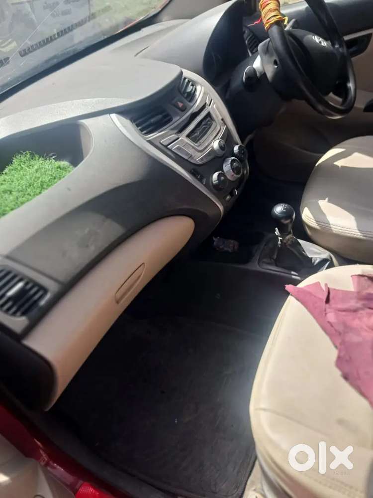 Hyundai Eon Magna + 2011