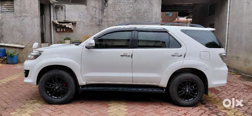 Toyota Fortuner 3.0 4x2 Manual Excellent Condition
