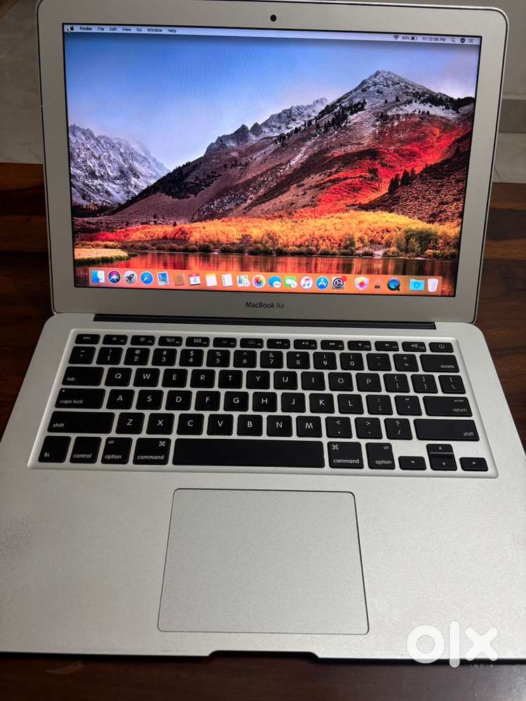 MacBook Air 8GB ( 128 GB)