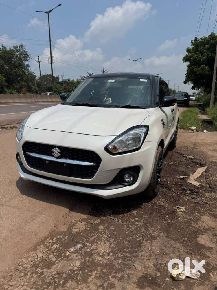 Maruti Suzuki Swift Vxi + Manual, 2022
