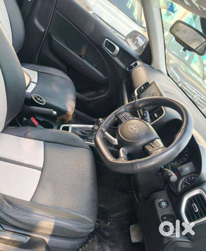 Hyundai Venue S Turbo, 2021, Petrol