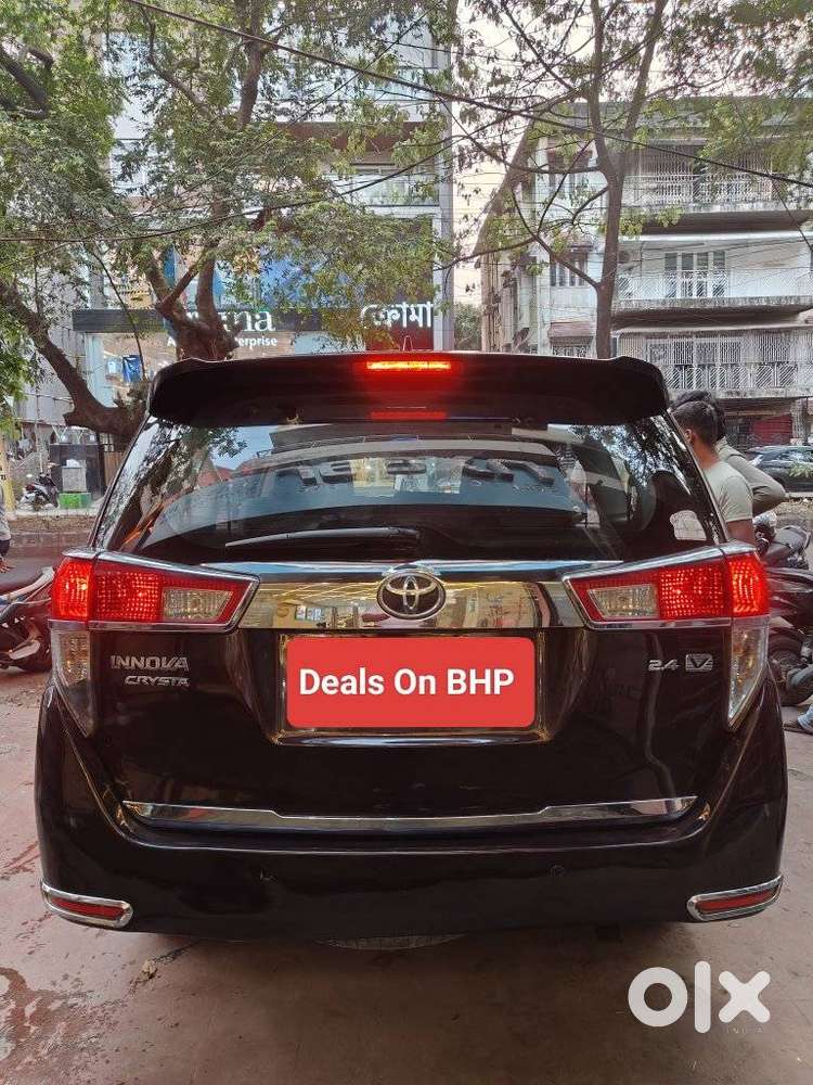 Toyota Innova Crysta 2.4 V 8 Str, 2018, Diesel