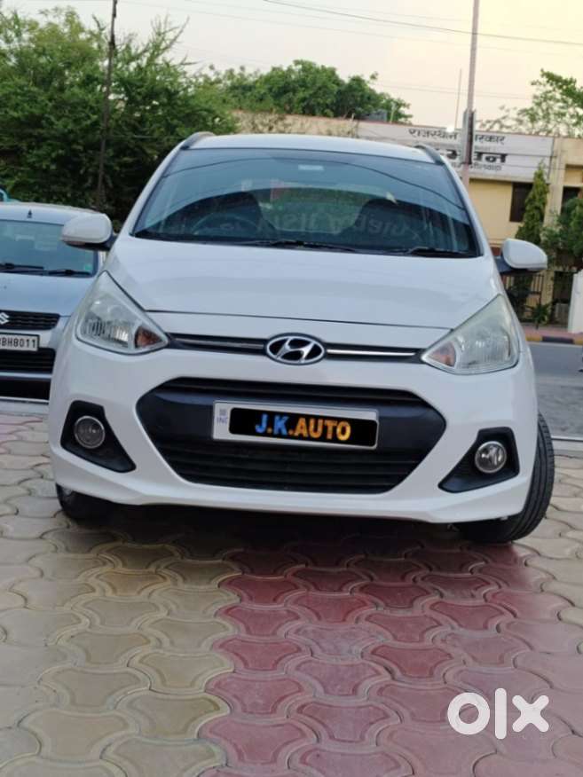 Hyundai Grand I10 Sportz O 1.2, 2017, Petrol