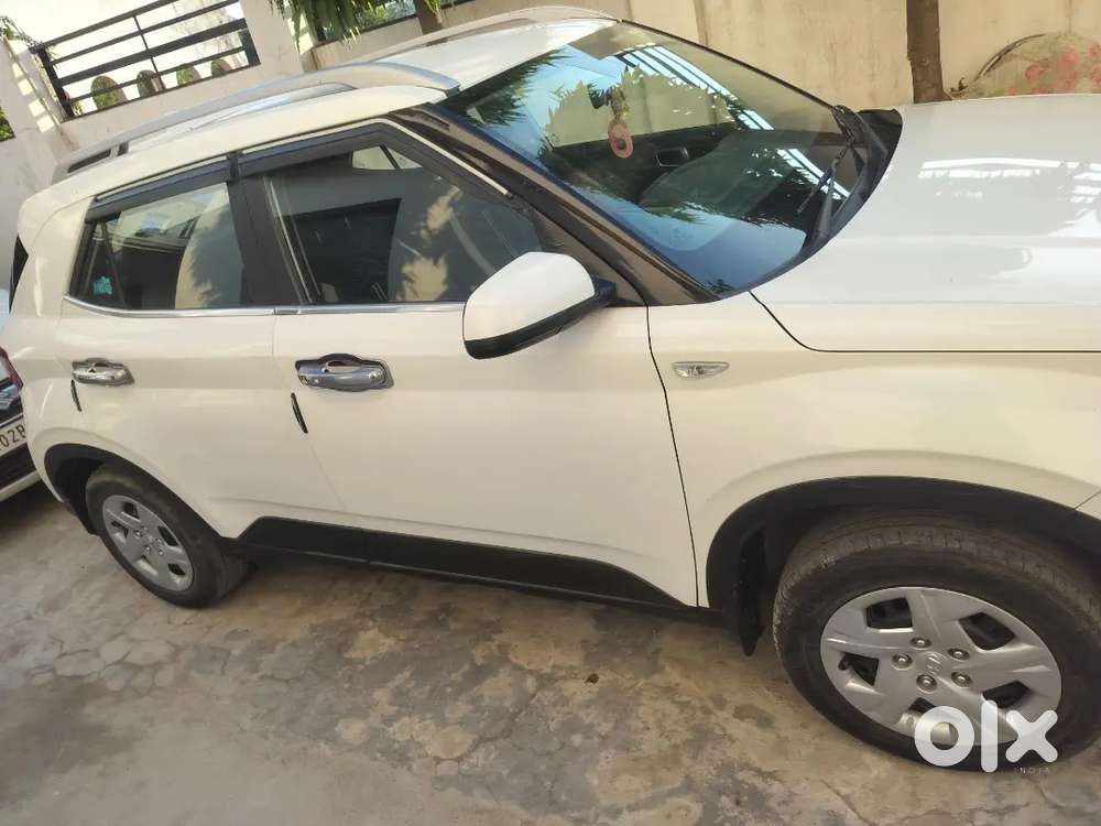 Hyundai Venue Kappa Petrol 2020 Second Owner