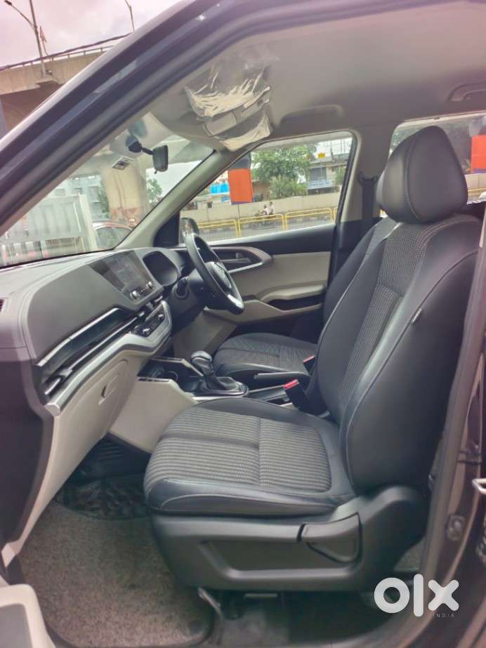 Kia Carens 1.4 Prestige Plus Turbo Dct 7 Str, 2022, Petrol