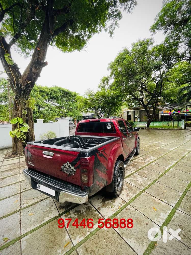 Isuzu D-max V-cross 2018 Diesel Well Maintained
