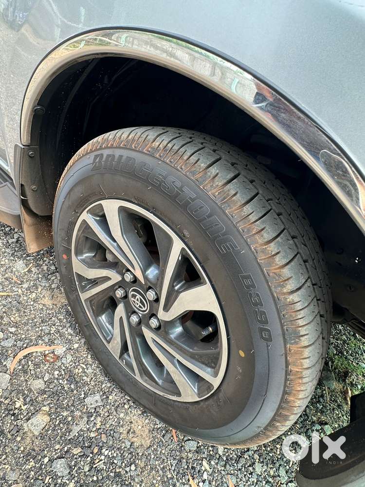 Toyota Innova Crysta 2024
