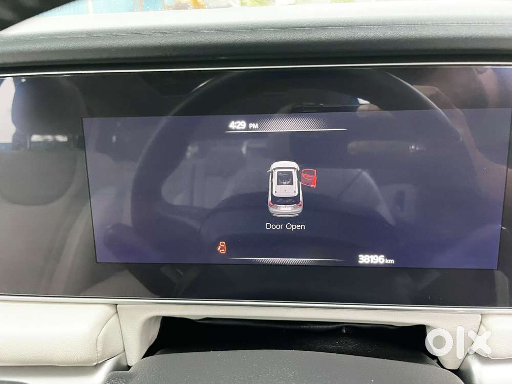 Mahindra Xuv700 2.2 Ax 7 Diesel At Luxury Pack Str, 2024, Petrol
