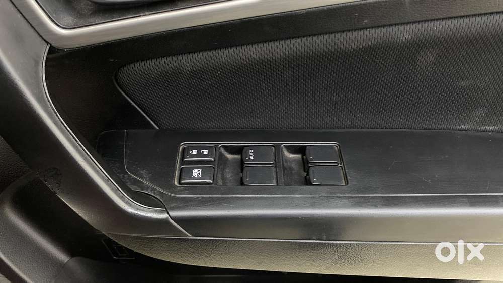 Maruti Suzuki Vitara Brezza Zdi Plus Amt Dual Tone, 2019, Diesel