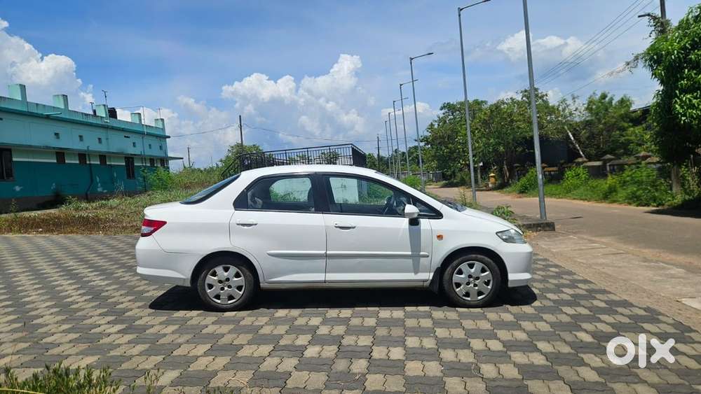 Honda City Zx Petrol 2005