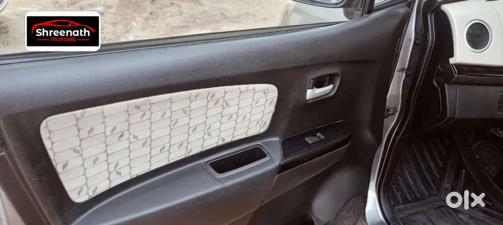 Maruti Suzuki Wagon R 1.0 Vxi Amt, 2017, Petrol