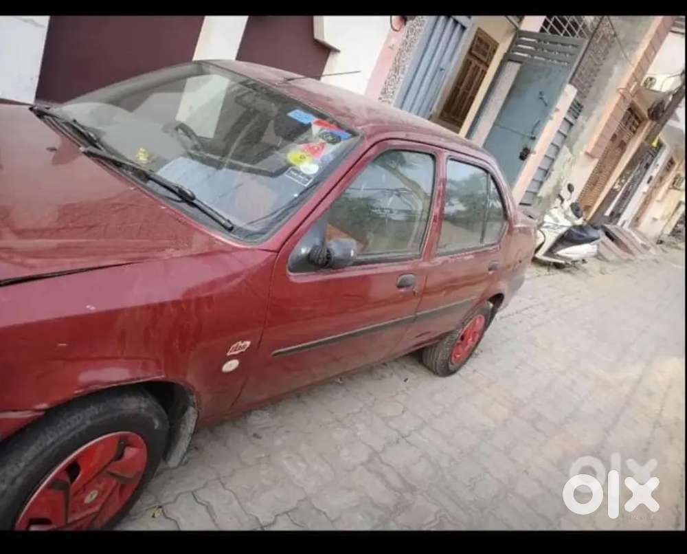 Ford Ikon 2004 Petrol Well Maintained