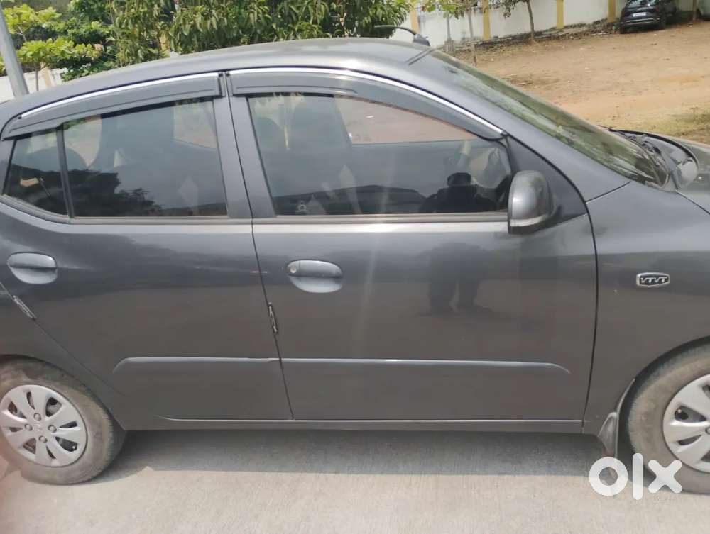 Hyundai I10 Asta Top End Model 2012 Petrol 60000 Km Driven