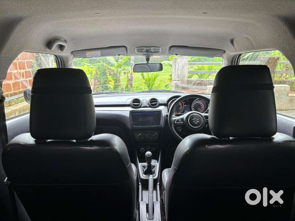 Maruti Suzuki Swift Vxi + Manual, 2022, Petrol