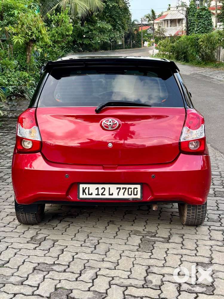 Toyota Etios Liva Vxd Dual Tone, 2017, Diesel