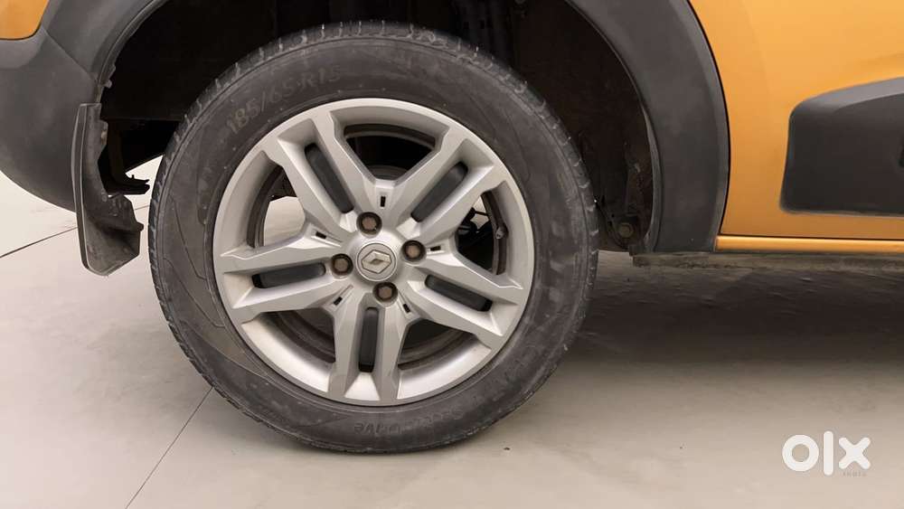 Renault Triber Rxz Easy-r Amt, 2020, Petrol