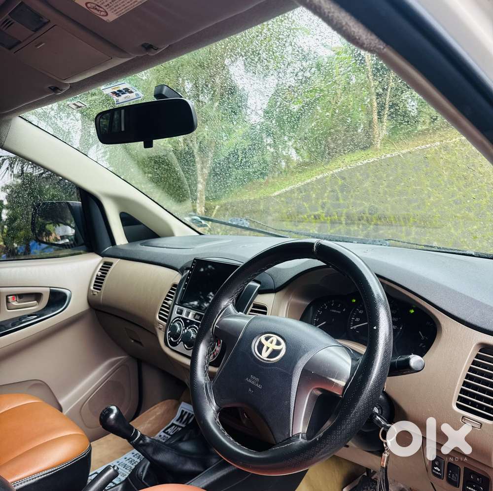 Toyota Innova 2.5 Gx 7 Str Bs-iii, 2015, Diesel