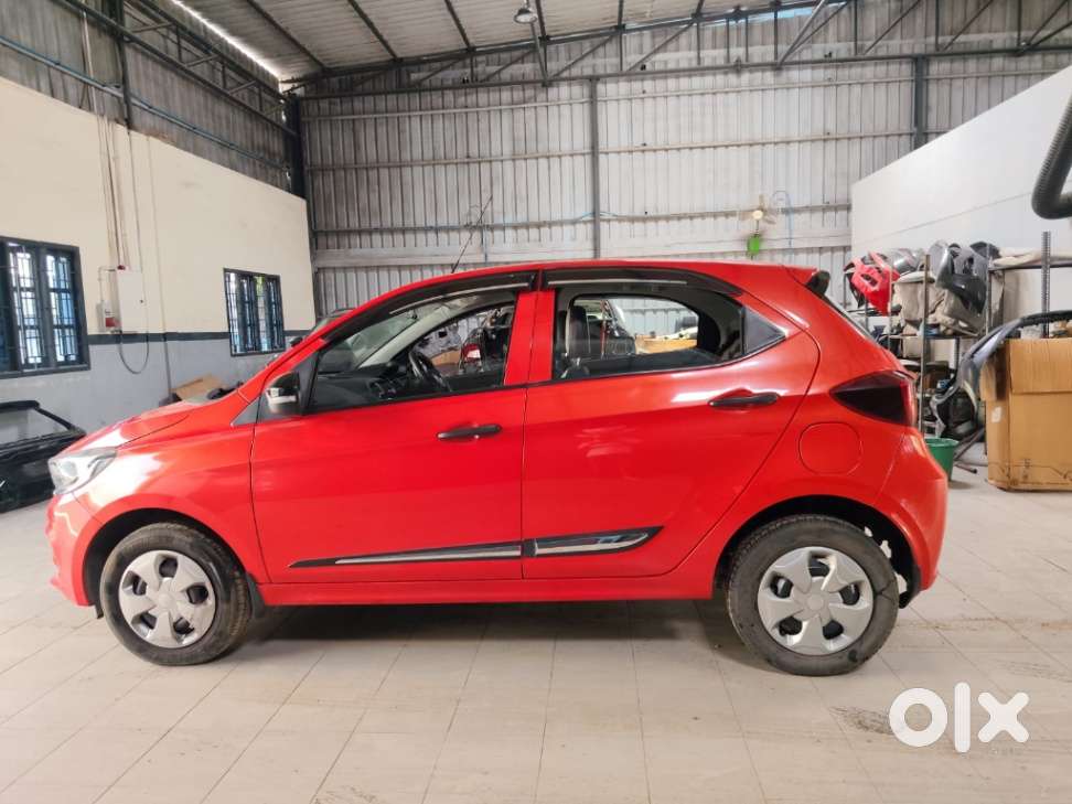 Tata Tiago 1.2 Revotron Xm, 2024, Petrol