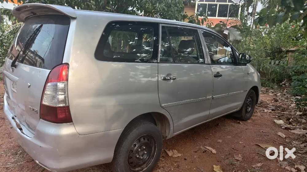 Toyota Innova 2010 Diesel 356685 Km Driven