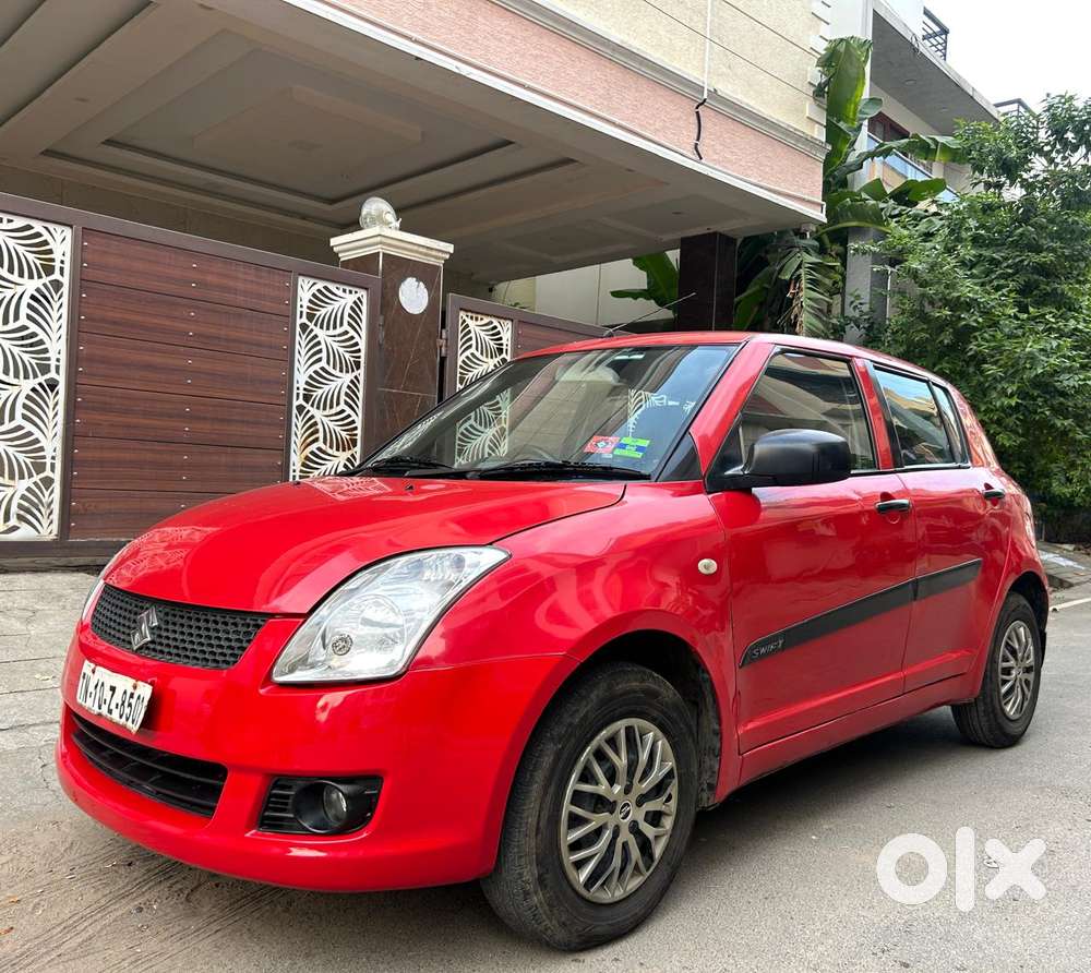 Maruti Suzuki Swift Vxi + Manual, 2010, Petrol