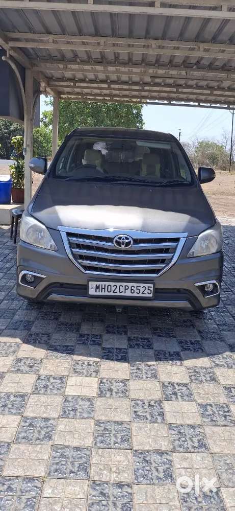 Toyota Innova 2012 Diesel Well Maintained