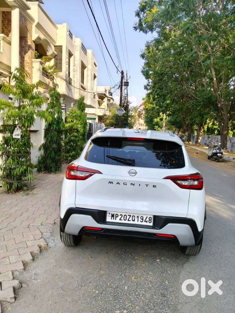 Nissan Magnite 1.0 Xv, 2024, Petrol