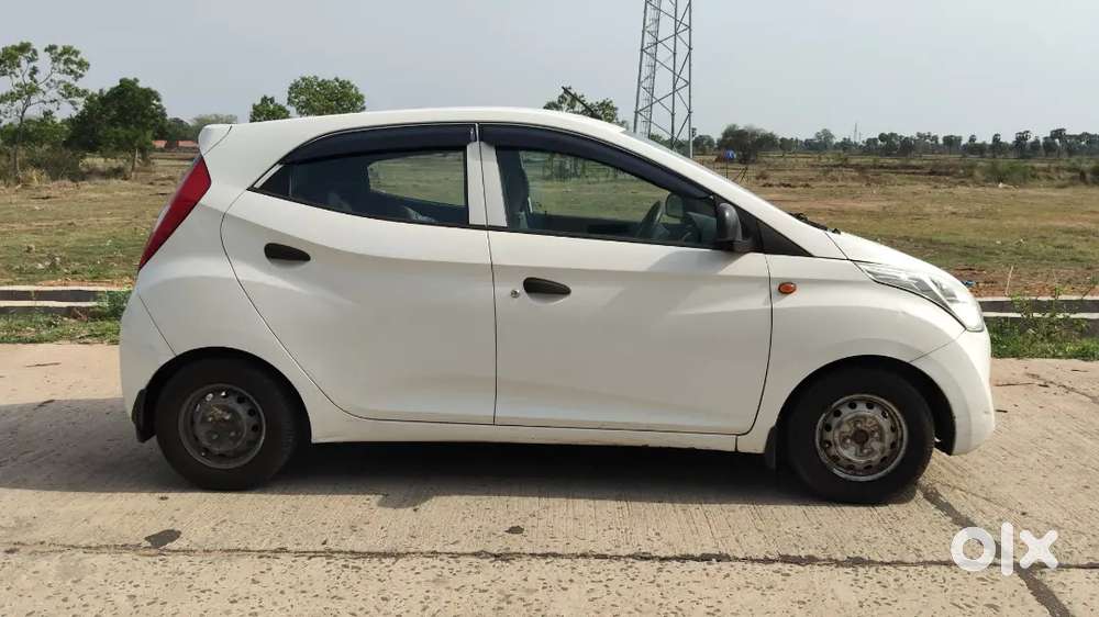 Hyundai Eon Petrol 700002 Km Driven