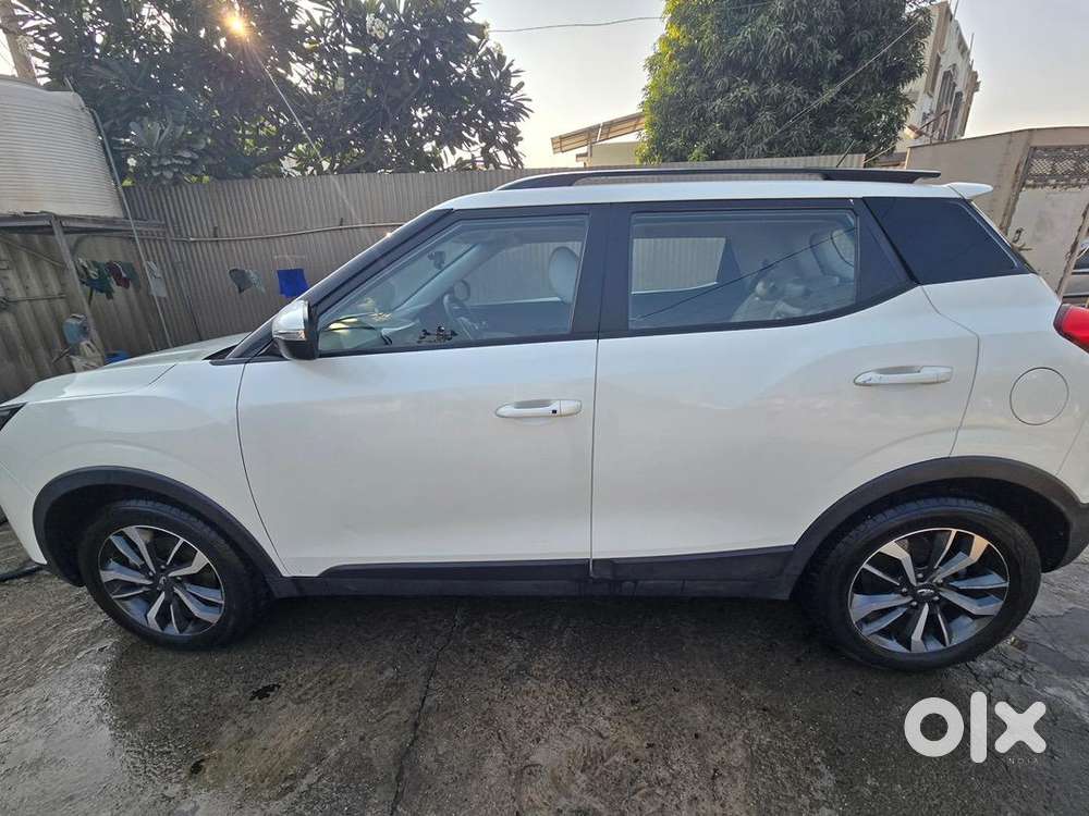 Mahindra Xuv300 2021 Petrol Well Maintained