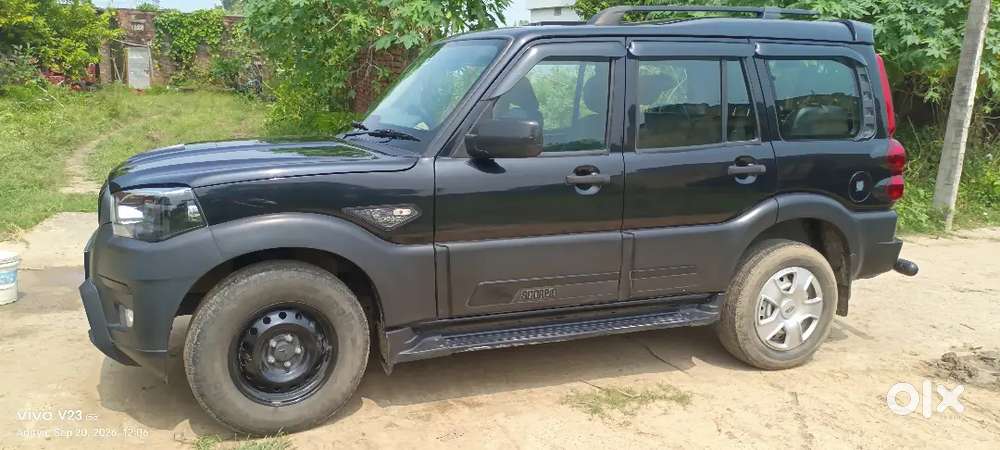 Mahindra Scorpio Classic 2.2 Diesel 2023