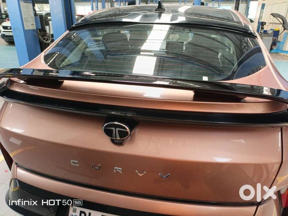 Automatic Panaromic Sunroof Tata Curvv