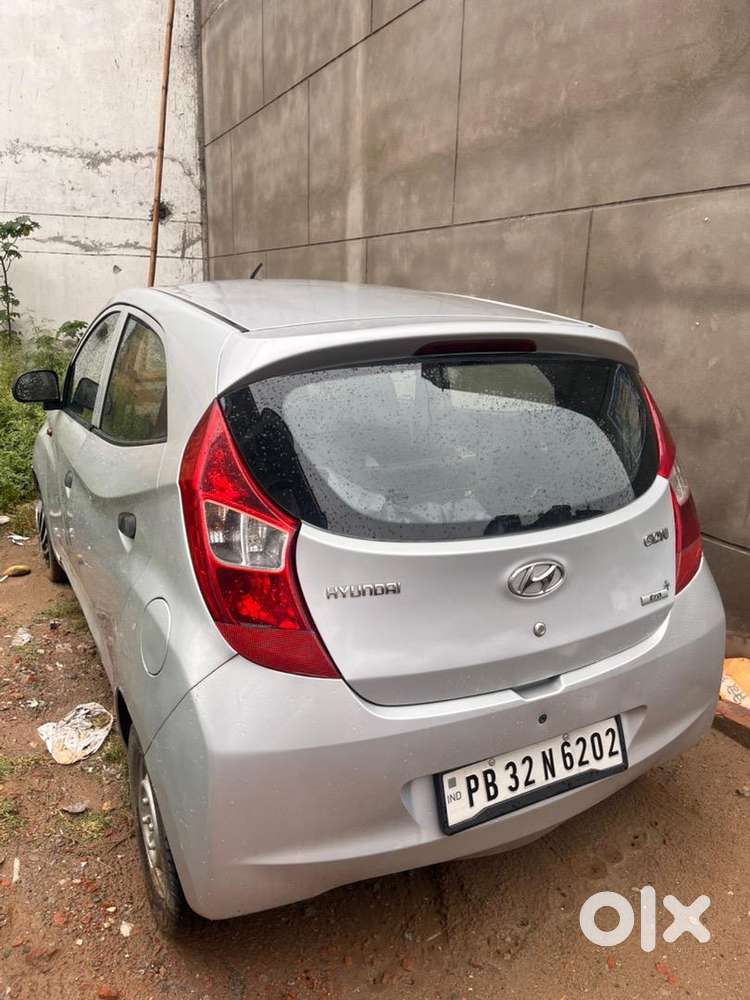Hyundai Petrol Car 2012