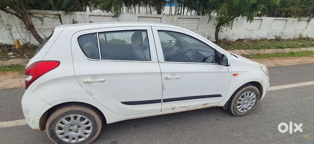 Hyundai New I20 Magna 2011