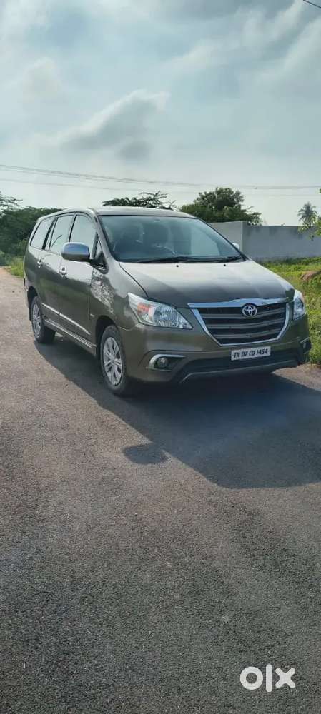 Toyota Innova 2.5 V 2015