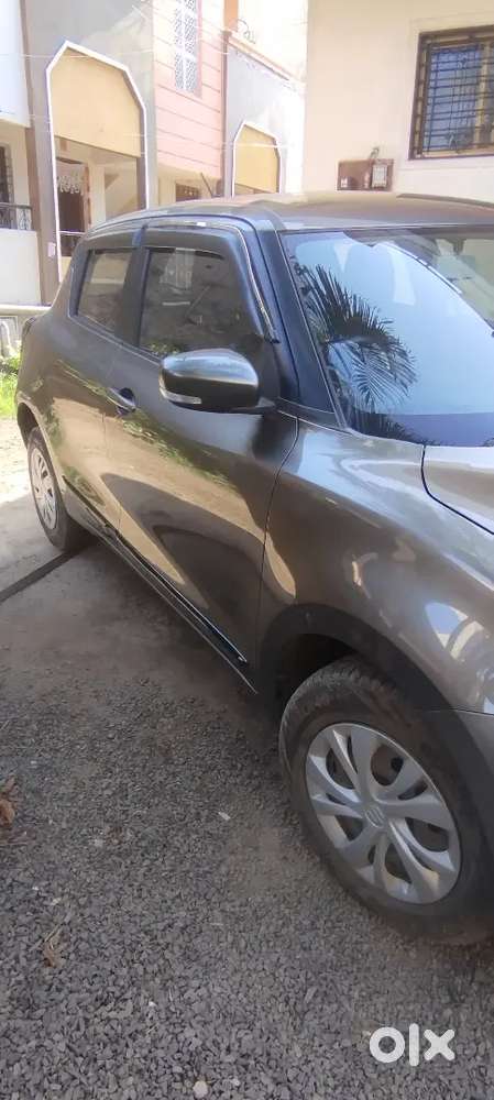 Maruti Suzuki Swift Vxi 2019