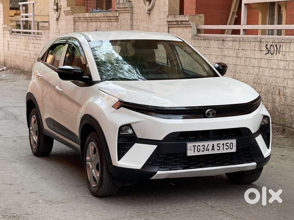 Tata Nexon Smart Plus S 1.2 Revotron Petrol 5 Mt, 2024, Petrol