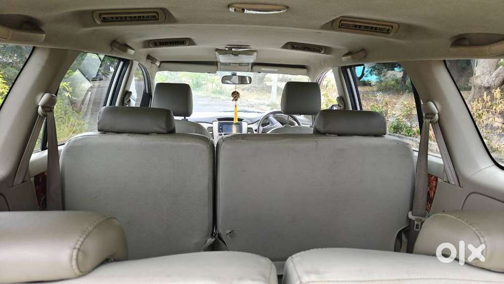 Toyota Innova 2.5 G (diesel) 8 Seater, 2013, Diesel