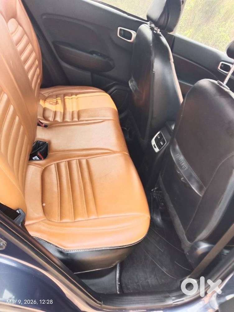 Hyundai Venue, 2022, Petrol