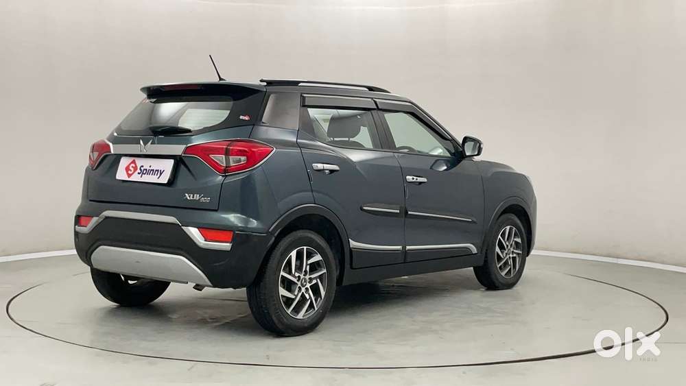 Mahindra Xuv300 W8 (o) 1.5 Diesel Amt, 2023, Diesel
