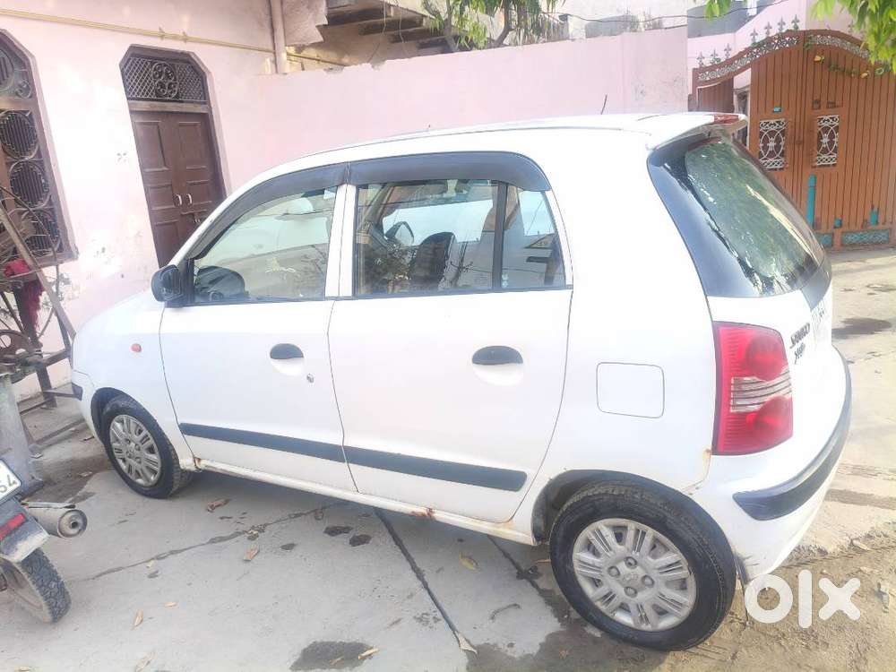 Cng Running Range 250 Km  One Cylinder Refill