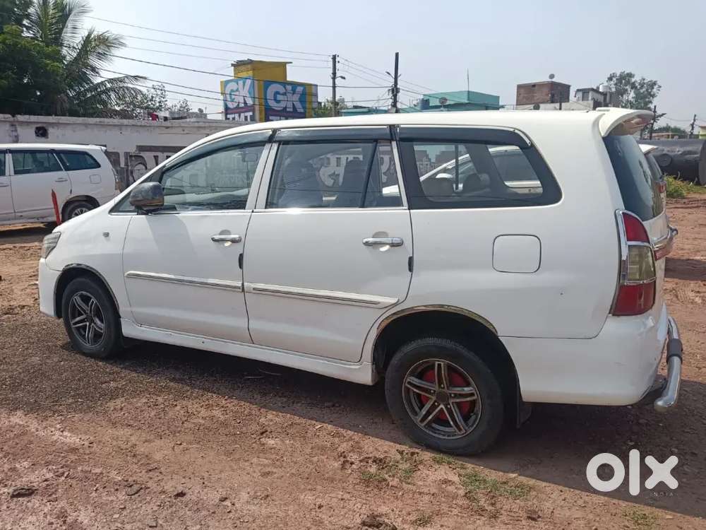 Toyota Innova Raipur