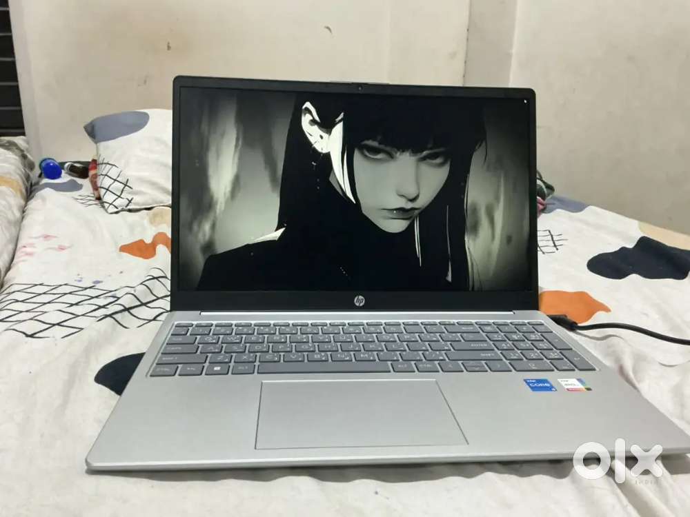 Hp laptop15 i5 13generation Brand new Dubai addition nodent no scratch