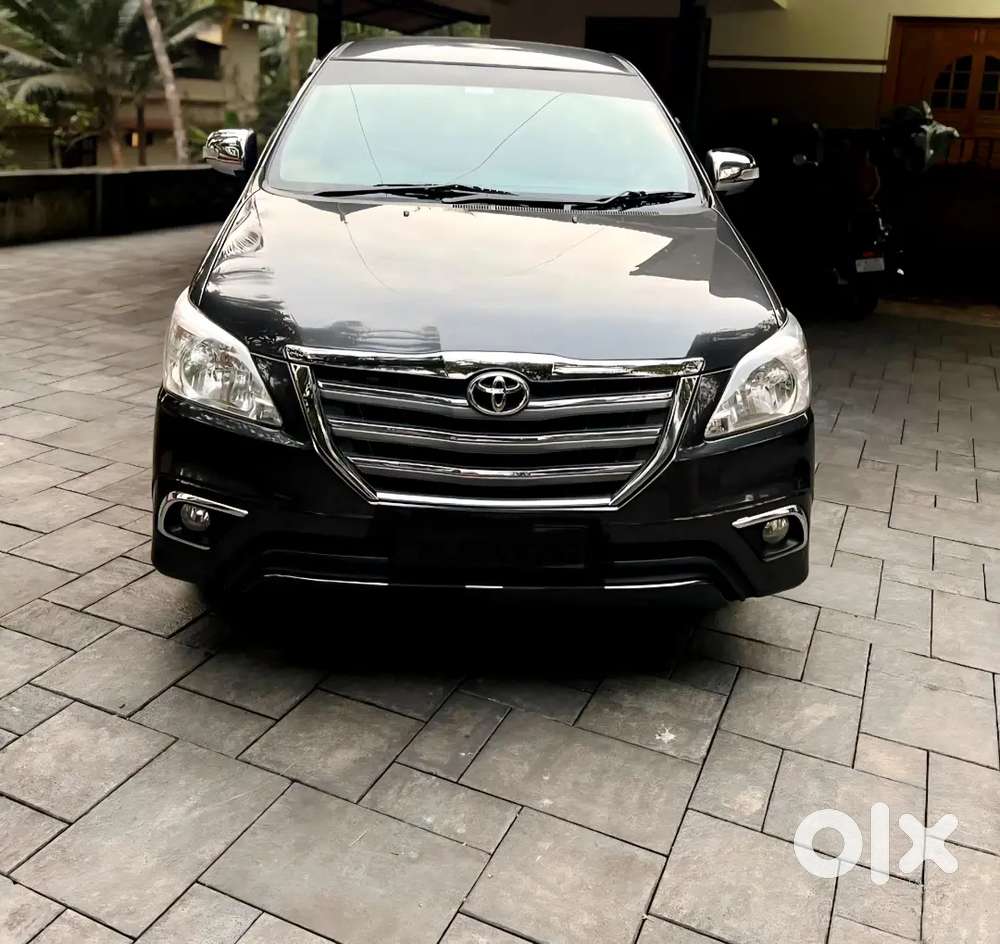 Toyota Innova 2015 Diesel Well Maintained