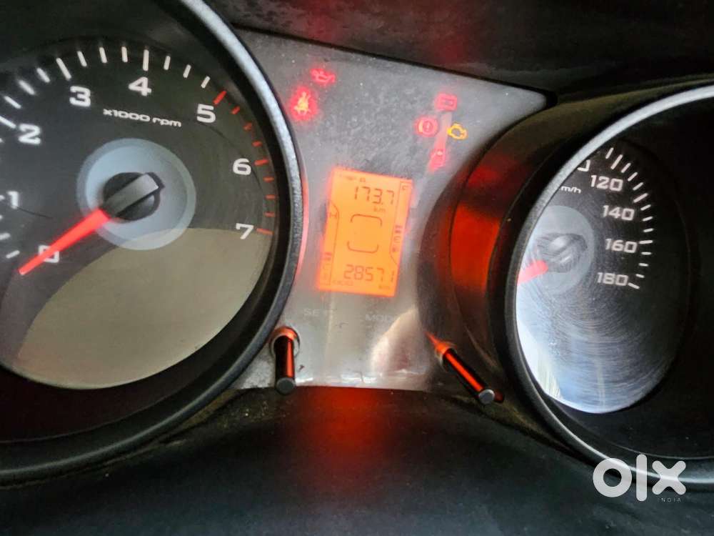 Mahindra Tuv 300 T6, 2017, Diesel