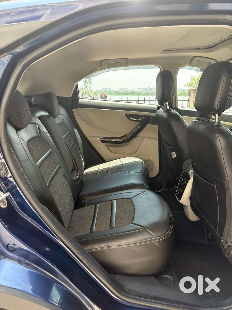 Tata Nexon 1.2 Revotron Xza Plus, 2023, Petrol
