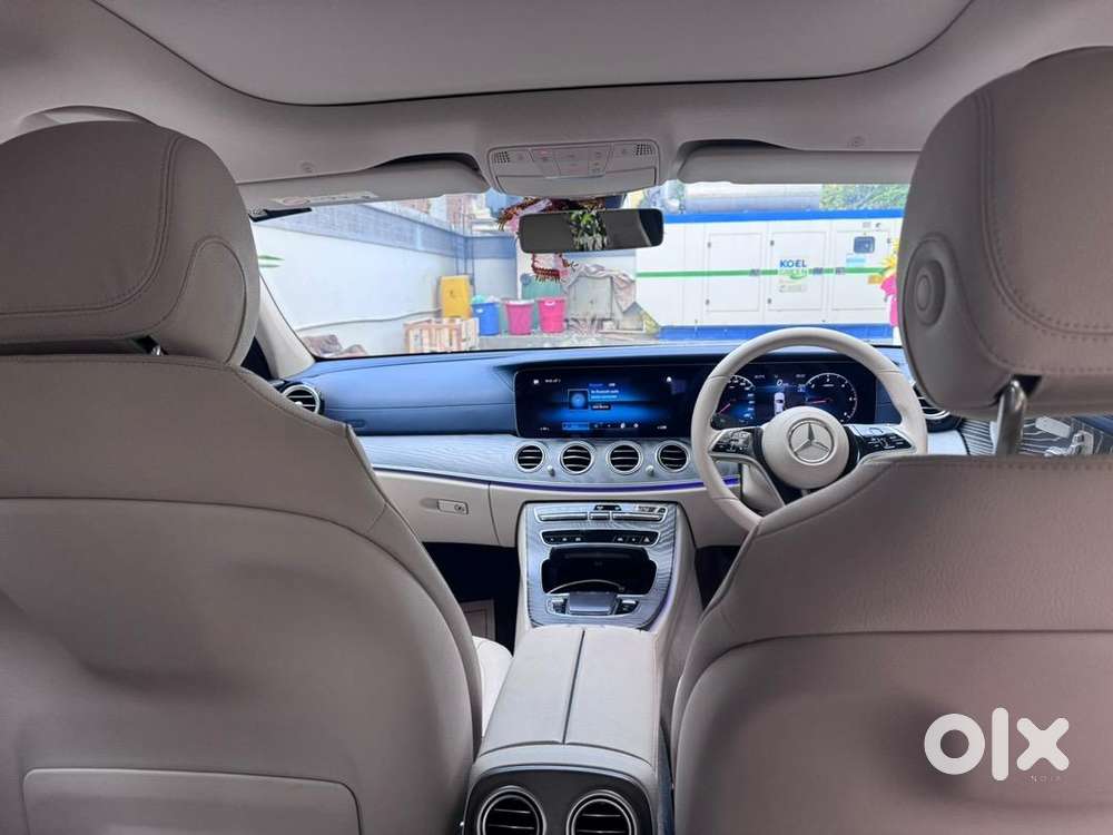 E-350 D , Extended Warranty & Service Pack Available,good Condition